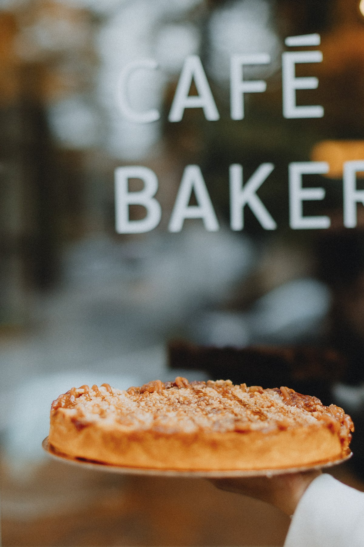 Apple Caramel Pie